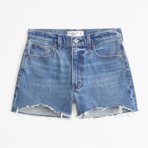 Abercrombie High Rise 4" Mom Short